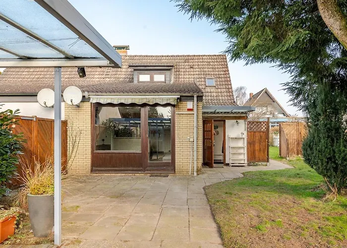 Familien Oase Mit Jacuzzi Und Garten Apartment