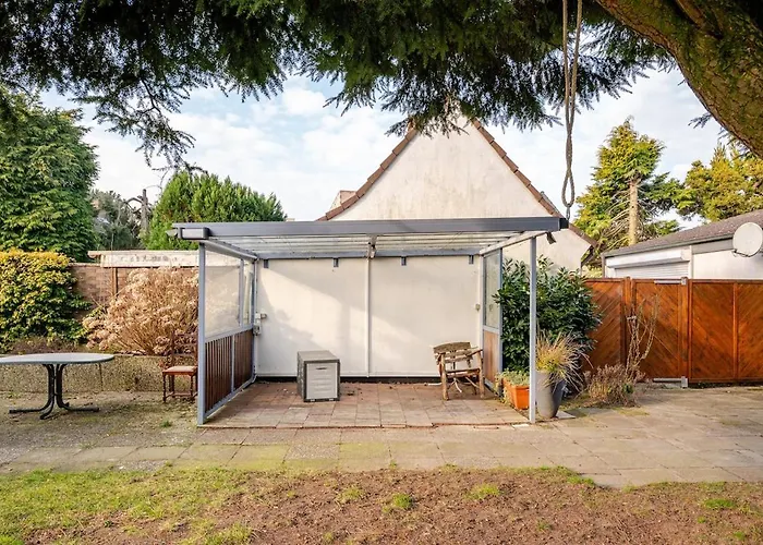 Familien Oase Mit Jacuzzi Und Garten * Hamburg