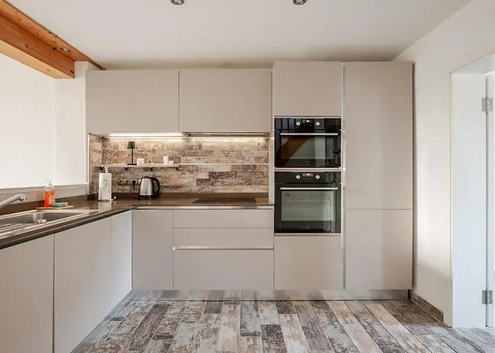 Apartment Familien Oase Mit Jacuzzi Und Garten Hamburg